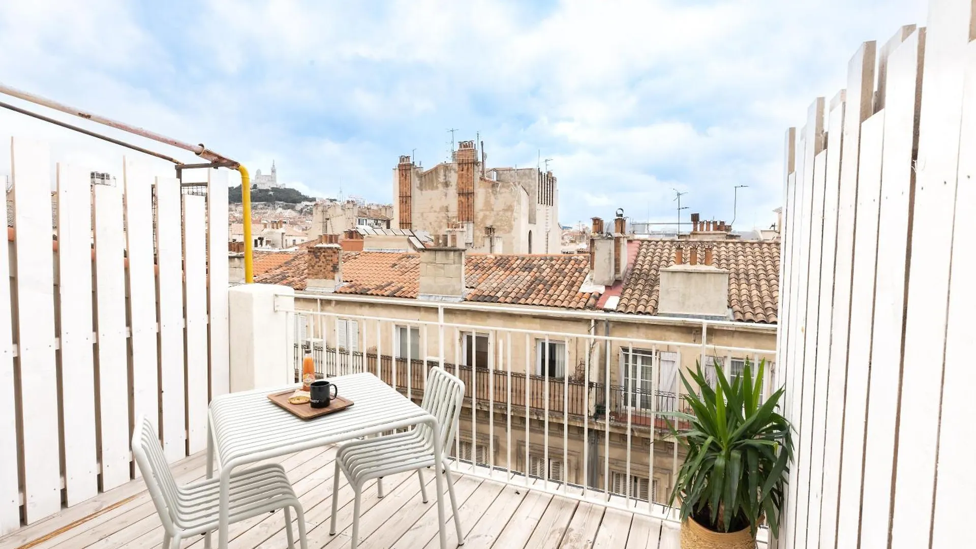 The Babel Community Hotel - Vieux Port Marseille 0*,  France